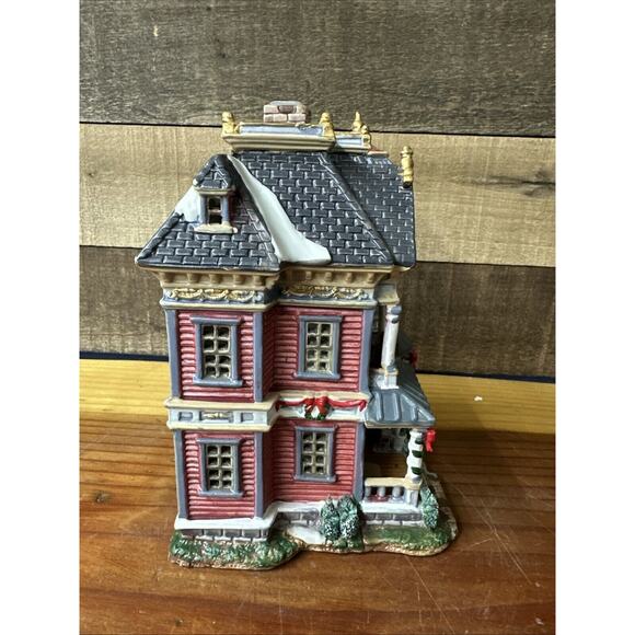 Enchanted Forest Christmas Village Taylor Residence Hard To Find - Picture 2 of 7